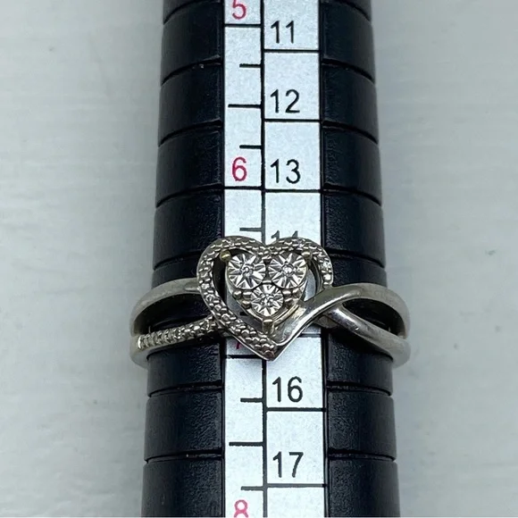 JJ Sterling Silver Heart with Diamond Illusion Setting Statement Ring - Picture 1 of 10